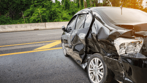 Salt Lake, HI - Multi-Vehicle Crash With Injuries on Kamehameha Hwy