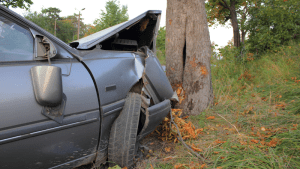 Aiea, HI - Car Crash on Wiliko St Leaves One Injured, Hundreds Without Power